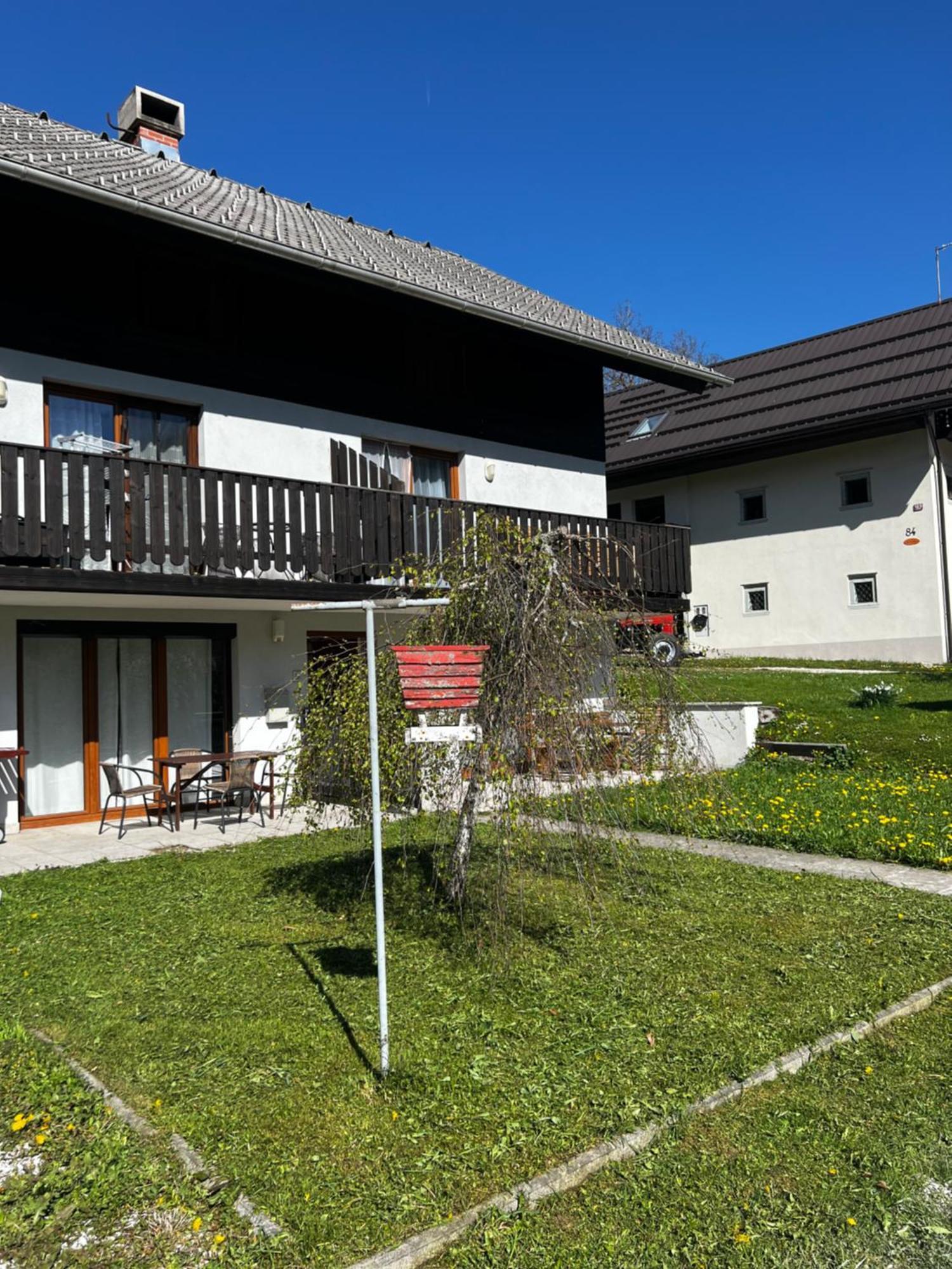 Apartma Jure Zgornje Gorje Eksteriør billede